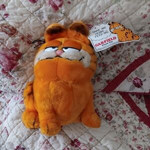 Vintage Garfield Orange Plush Cat Toy -